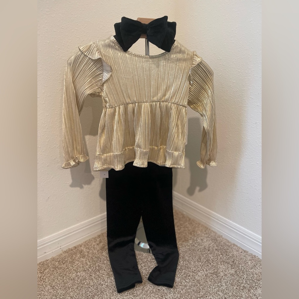 DKNY Gold Legging Set with Scrunchie